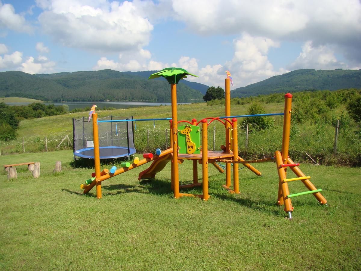 Готель Complex Pristan In The Mountain Shilkovtsi Екстер'єр фото